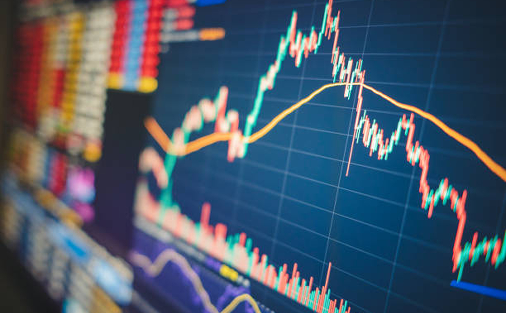 トレンドラインとは？投資成功の鍵を握る基本テクニックを解説